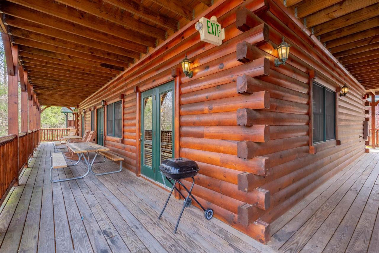 Pine Tree Lodge 蓋特林堡 外观 照片