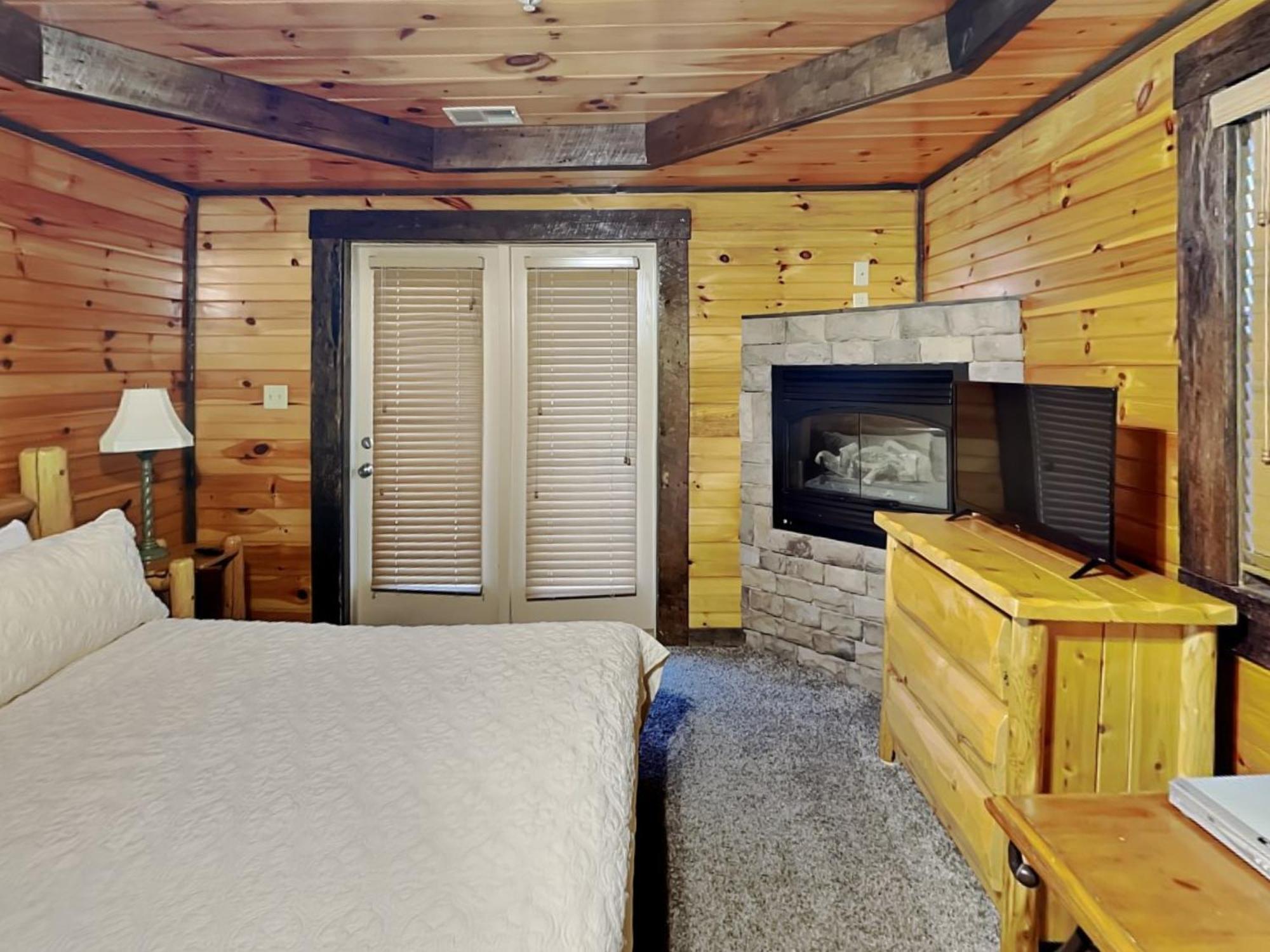 Pine Tree Lodge 蓋特林堡 外观 照片